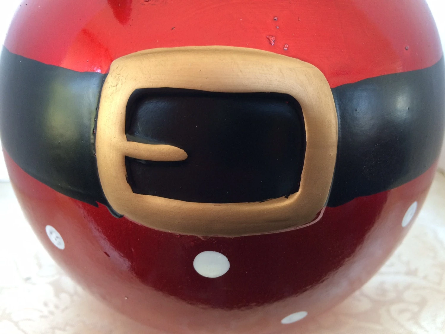 Medium Succulent Plant In A Ceramic Santa Ball Planter - Image 3